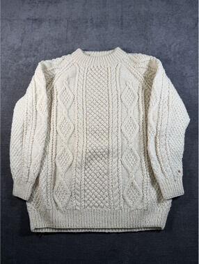 Blarney Woollen Mills Traditional Irish Fisherman Aran Cable Knit Sweater